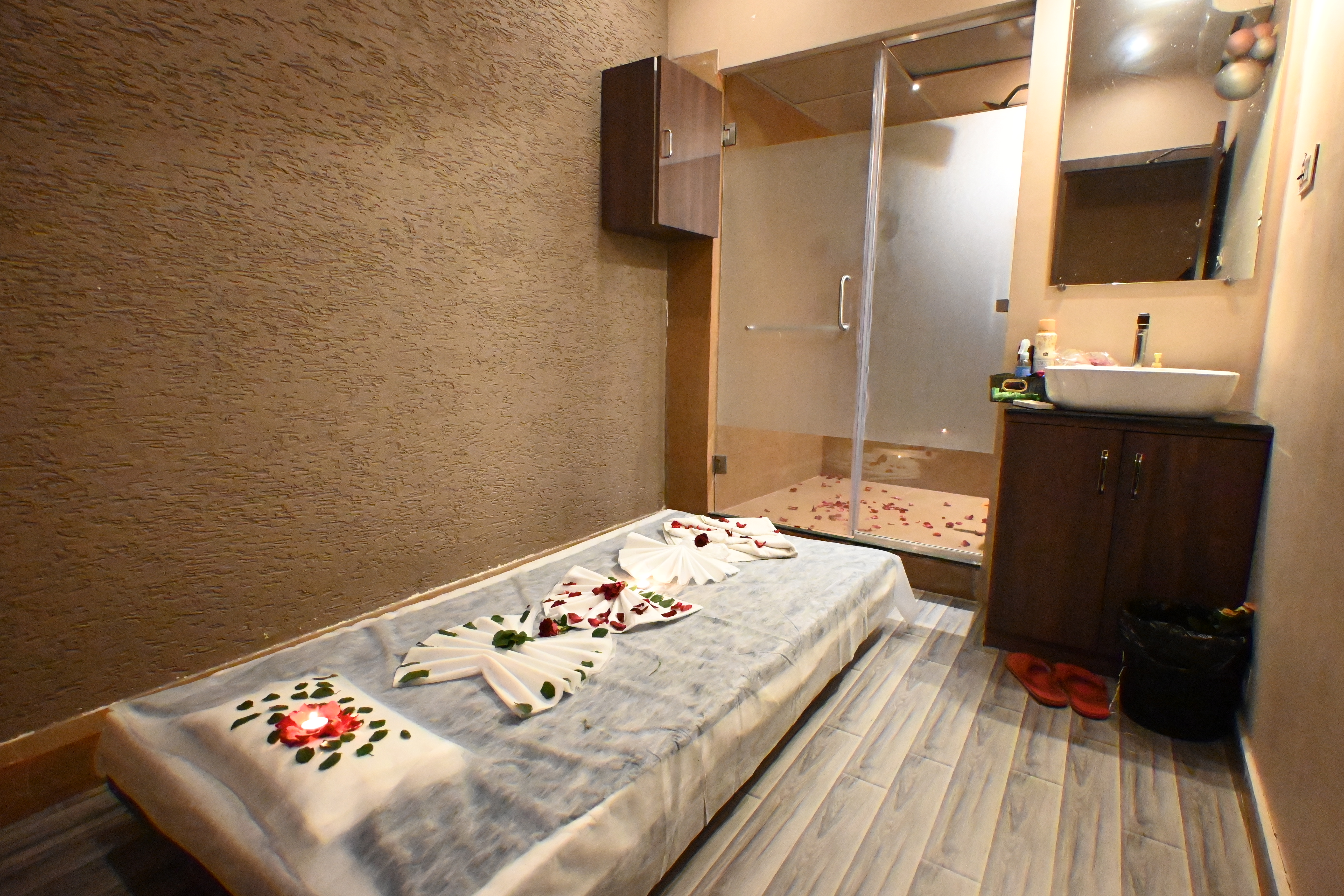 Relaxing Massage - Massage at Regal Spa